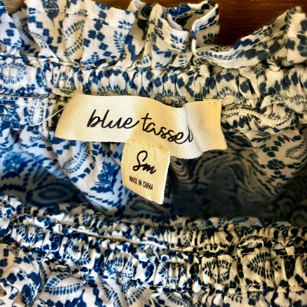 Blue Tassel Blue and Cream Patterned Blouse. - Picture 2 of 5